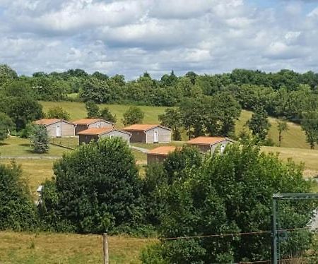 Les Chalets D Hermine Montredon-Labessonnié Exteriör bild