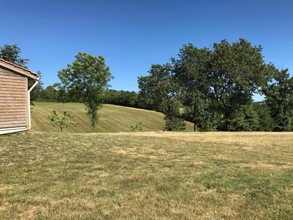 Les Chalets D Hermine Montredon-Labessonnié Exteriör bild